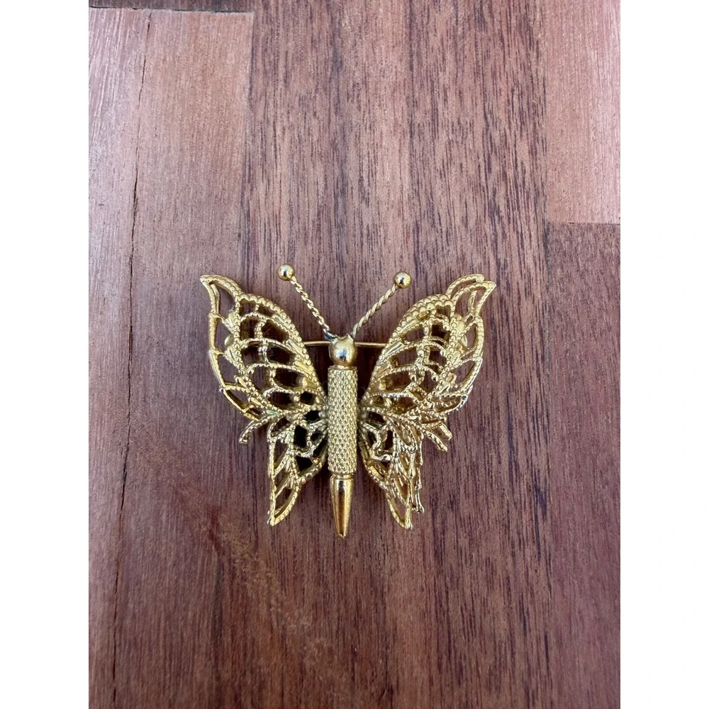 Vintage Monet Gold Tone Filigree Butterfly Brooch Pin‎ Costume Jewelry